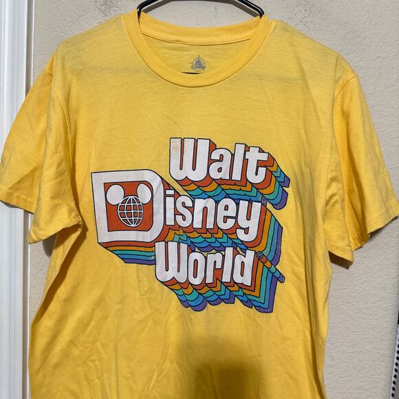 Walt Disney World Parks Retro Logo Yellow T Shirt Mens L Rainbow Letters - Picture 2 of 5